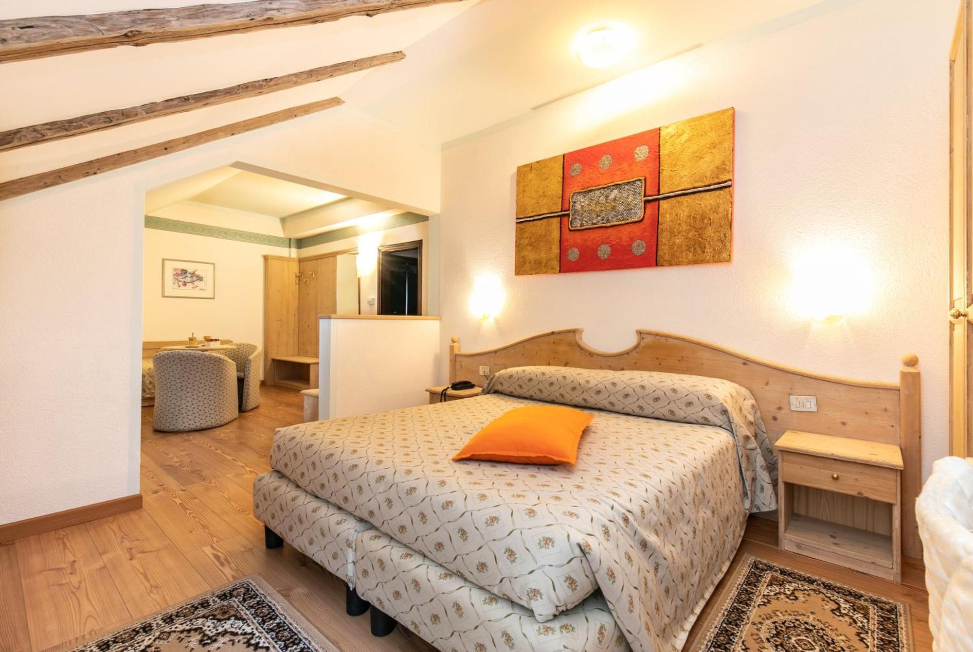 G. Hotel Des Alpes San Martino Di Castrozza Kültér fotó