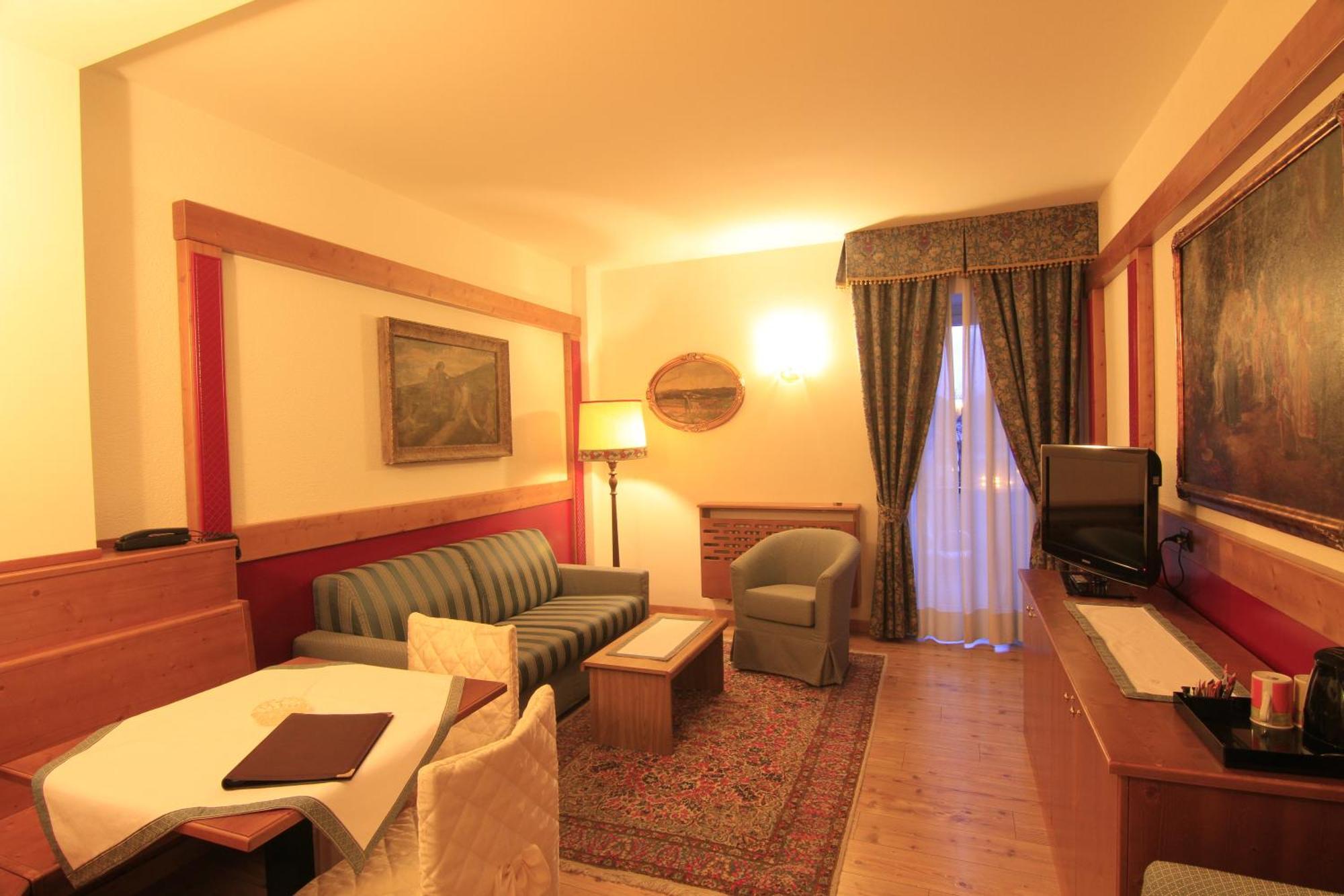 G. Hotel Des Alpes San Martino Di Castrozza Kültér fotó
