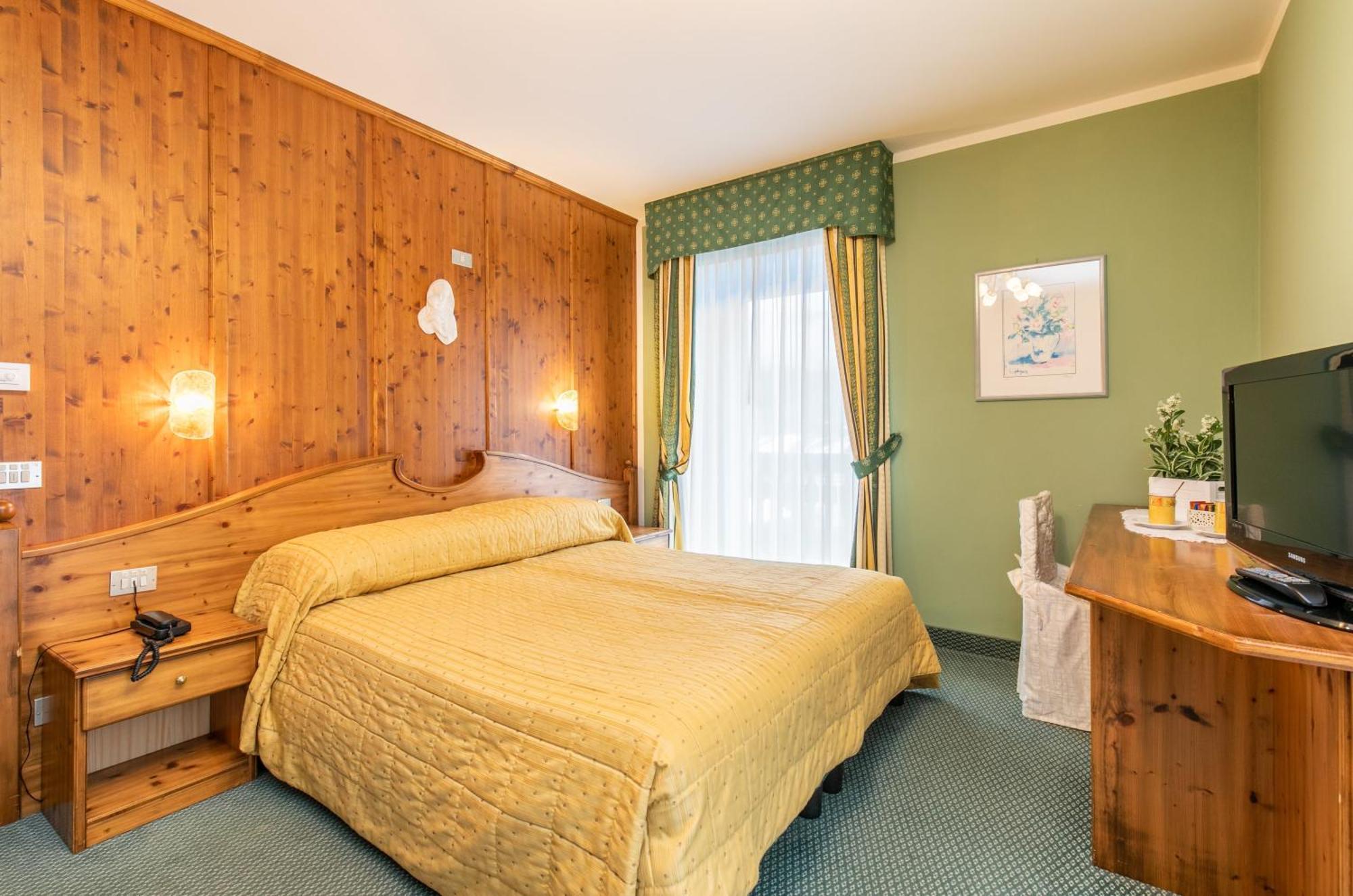 G. Hotel Des Alpes San Martino Di Castrozza Kültér fotó