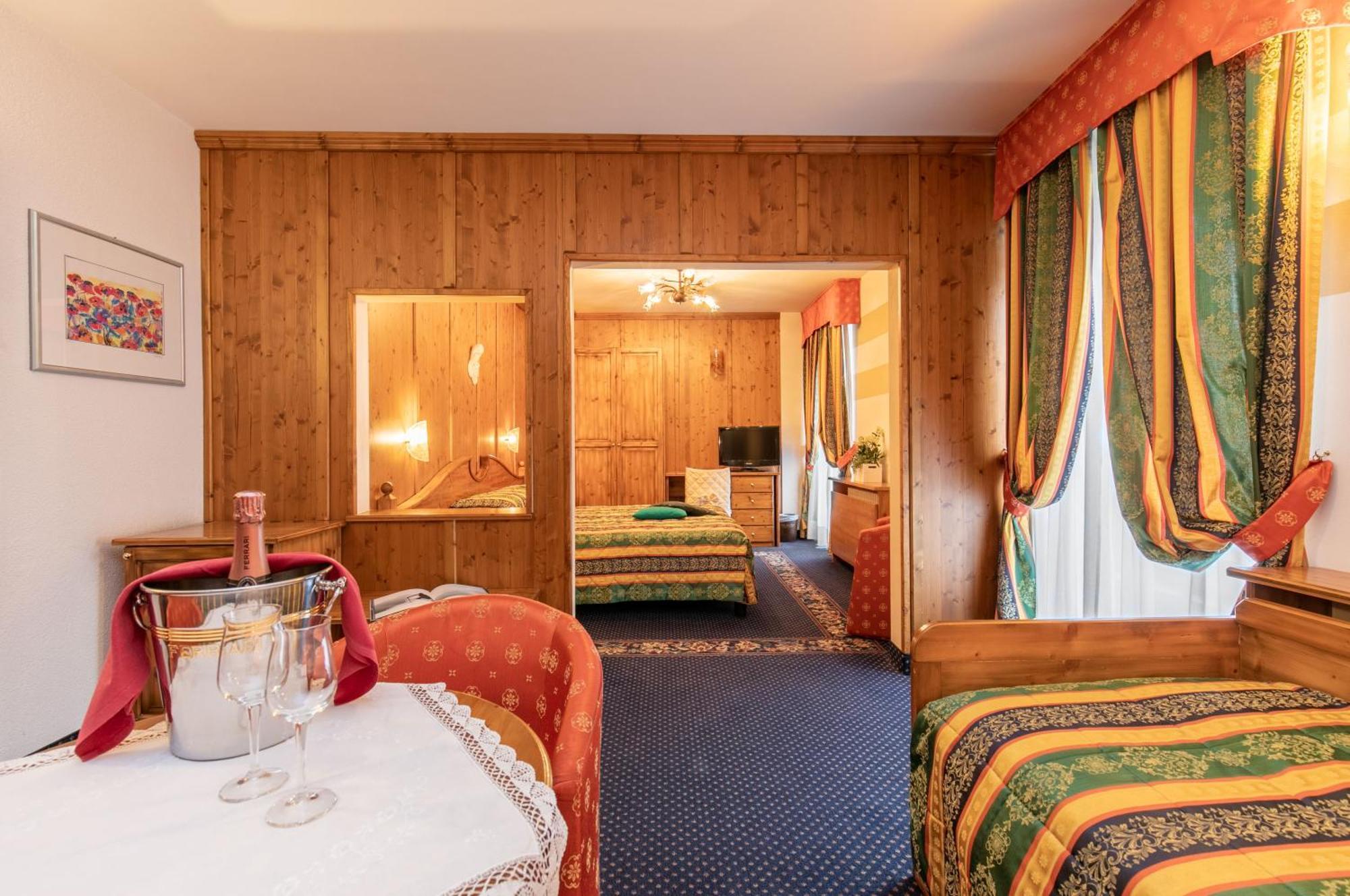 G. Hotel Des Alpes San Martino Di Castrozza Kültér fotó