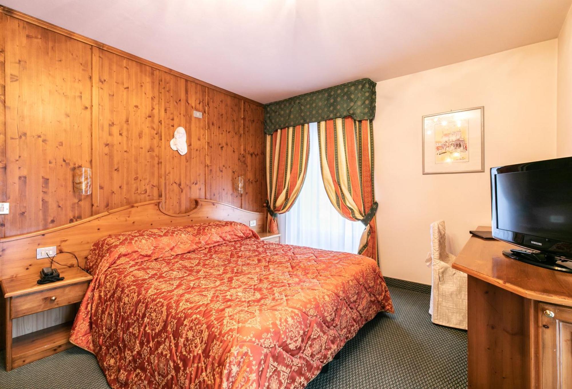 G. Hotel Des Alpes San Martino Di Castrozza Kültér fotó