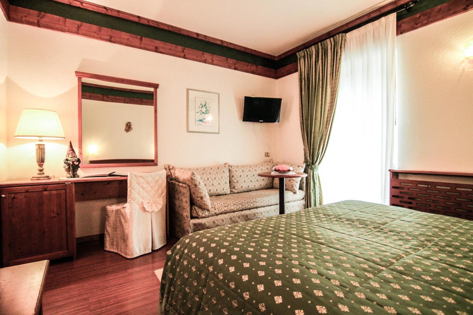G. Hotel Des Alpes San Martino Di Castrozza Kültér fotó